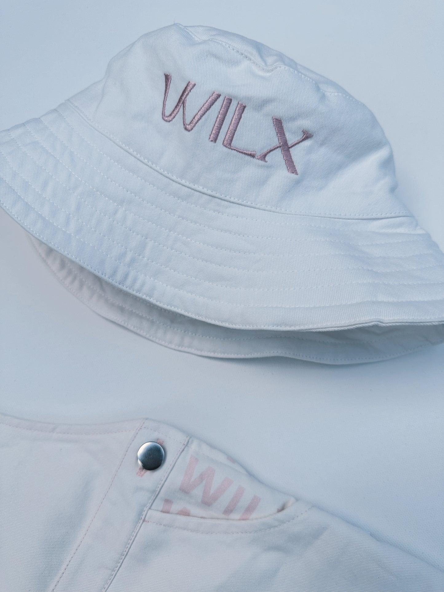 Bucket Hat-White/Pink